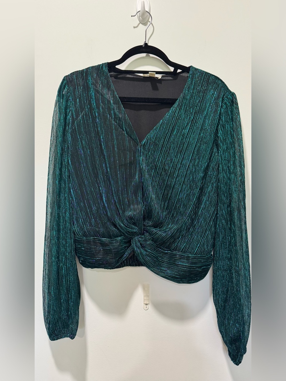 Twist-Front Long Sleeve V-Neck Top in Emerald Green
